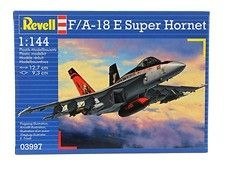 Revell Model do sklejania F/A-18 E Super Hornet - amerykański ponaddżwiękowy wielozadaniowy samolot Revell (03997)